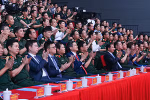 Các đại biểu tham dự Chương trình tổng kết, trao giải Cuộc thi viết “Bảo vệ nền tảng tư tưởng của Đảng trong tình hình mới” lần thứ 5 (2025-2026).