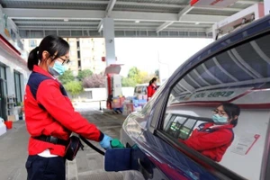 Một cây xăng ở thành phố Liên Vân Cảng, tỉnh Giang Tô, Trung Quốc. (Ảnh: Tân Hoa xã)