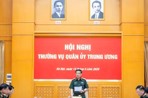 Đại tướng Phan Văn Giang, Ủy viên Bộ Chính trị, Phó Bí thư Quân ủy Trung ương, Phó Thủ tướng Chính phủ, Bộ trưởng Quốc phòng chủ trì hội nghị.
