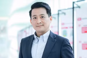 Ông Khúc Cường, Giáo sư Đại học Dân tộc Trung ương, chuyên gia bình luận của CGTN. (Ảnh: Do nhân vật cung cấp)