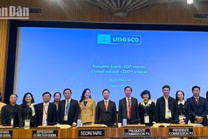 Đoàn đại biểu Việt Nam tham dự Kỳ họp Hội đồng Chấp hành lần thứ 224 của UNESCO.