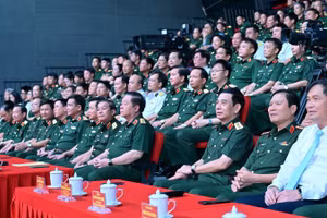 Các đại biểu dự.