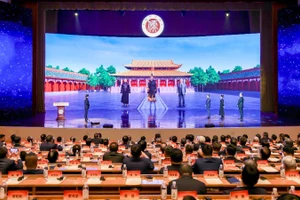 Chương trình Xúc tiến kinh tế-thương mại tỉnh Sơn Đông lần thứ 4 diễn ra từ ngày 29 đến 31/10, thu hút gần 500 đại biểu đến từ hơn 30 quốc gia và vùng lãnh thổ trên thế giới.