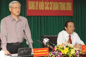 Tổng Bí thư Nguyễn Phú Trọng phát biểu chỉ đạo tại buổi làm việc với Đảng ủy Khối ngày 18/8/2012.