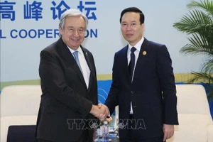 Chủ tịch nước Võ Văn Thưởng gặp Tổng Thư ký Liên hợp quốc Antonio Guterres. (Ảnh: TTXVN)