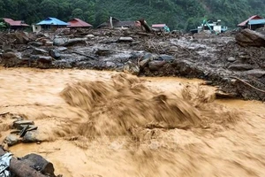 Trận lũ quét khiến Quốc lộ 12 đoạn qua địa phận xã Mường Pồn, huyện Điện Biên (tỉnh Điện Biên) bị ảnh hưởng. (Ảnh minh họa: TTXVN)