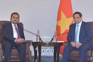 Thủ tướng Phạm Minh Chính tiếp ông Gautam Adani, Chủ tịch Tập đoàn Adani.