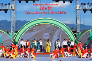 Chương trình nghệ thuật tại lễ khai mạc "lễ hội Trà Đường Hoa năm 2024".