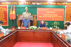 Phó Bí thư Thường trực Tỉnh ủy Kon Tum A Pớt, phát biểu tại buổi làm việc với lãnh đạo Tỉnh ủy Trà Vinh.