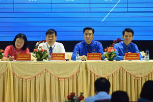 Đoàn Chủ tịch chủ trì hội thảo quốc gia với chủ đề “Thanh niên Việt Nam phát huy truyền thống 70 năm chiến thắng Điện Biên Phủ xây dựng và bảo vệ Tổ quốc”.