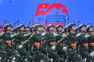 [Ảnh] Hoành tráng màn tổng duyệt lễ diễu binh, diễu hành kỷ niệm 50 năm thống nhất đất nước