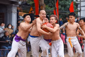 [Ảnh] Hội vật cầu làng Thúy Lĩnh: Sống lại tinh thần thượng võ