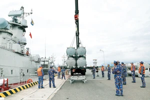 Huấn luyện giỏi, kỷ luật nghiêm ở “Lữ đoàn tia chớp”