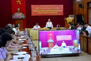 Đồng chí Đỗ Đức Duy, Ủy viên Trung ương Đảng, Bí thư Tỉnh ủy Yên Bái phát biểu tại hội nghị trực tuyến về ứng dụng Công dân số.