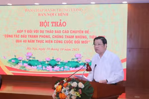 Đồng chí Phan Đình Trạc phát biểu khai mạc, đề dẫn Hội thảo.