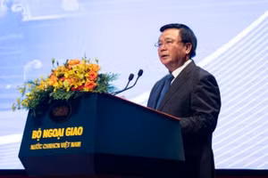 Đồng chí Nguyễn Xuân Thắng phát biểu chỉ đạo tại Hội thảo. (Ảnh: SƠN TÙNG)