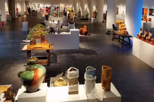 Không gian Triển lãm Mỹ thuật ứng dụng toàn quốc năm 2022. (Ảnh: Kim Thoa)