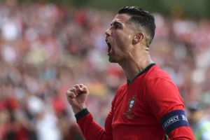 Đã đến lúc siêu sao bóng đá người Bồ Đào Nha toả sáng để đem về cho đội tuyển tấm vé tham dự vòng tứ kết Euro 2024. (Ảnh: AP)