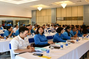 Hội nghị có sự tham gia của các học viên là chủ tịch, phó chủ tịch, cán bộ phụ trách công tác chính sách pháp luật Công đoàn Viên chức các tỉnh.