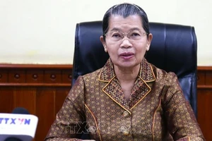 Bà Samdech Kitti Sangahapundit Men Sam An, Cố vấn tối cao trực tiếp của Quốc vương Campuchia, Phó Chủ tịch CPP, Chủ tịch Hội đồng Quốc gia Mặt trận Đoàn kết Phát triển Tổ quốc Campuchia, Chủ tịch Hội Hữu nghị Campuchia - Việt Nam trả lời phỏng vấn TTXVN. (Ảnh: Quang Anh/PV TTXVN tại Campuchia)