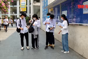 [Video] Khi nào công bố điểm thi, điểm chuẩn lớp 10 trường THPT công lập tại Hà Nội?