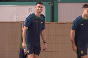 Ronaldo tập cùng Bồ Đào Nha trước trận gặp Ghana ở World Cup