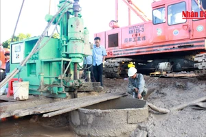 [Video] Đồng Tháp: Toàn cảnh nỗ lực giải cứu cháu bé sáng 4/1