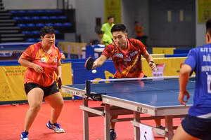 Nguyễn Anh Tú kết hợp cùng Mai Hoàng Mỹ Trang trở thành một bộ đôi nam nữ rất mạnh. (Ảnh: DUY LINH)