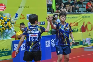 Diễn biến trận chung kết đôi nữ: Diệu Khánh-Thanh Thư bảo vệ thành công ngôi hậu