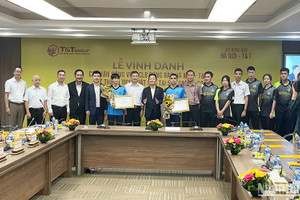Bộ đôi bóng bàn Đinh Anh Hoàng-Trần Mai Ngọc được thưởng 500 triệu đồng