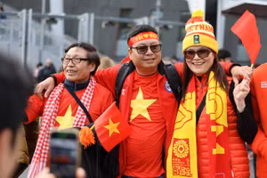 [Ảnh] Cổ động viên Việt Nam đến New Zealand cổ vũ đội tuyển nữ