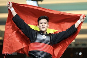 SEA Games 32 ngày thứ 5: Việt Nam chiếm ngôi đầu với 50 Huy chương Vàng