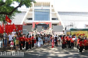 Bảo tàng Đắk Lắk, nơi diễn ra nhiều hoạt động chào mừng kỷ niệm 50 năm Ngày giải phóng miền nam, thống nhất đất nước.