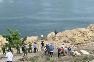 Khu vực hạ lưu sông Đà - nơi hai bé gái đuối nước thương tâm.