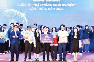 Dự án Awake Drive đã giành giải nhất cuộc thi Bệ phóng khởi nghiệp năm 2024.