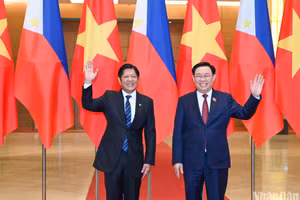 Chủ tịch Quốc hội Vương Đình Huệ và Tổng thống Philippines Ferdinand Romualdez Marcos Jr. 