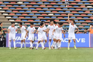 U22 Việt Nam trong trận gặp U22 Indonesia. Ảnh: Dương Thuật