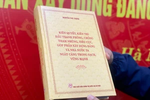 Cán bộ, đảng viên phải thường xuyên “tự soi, tự sửa”