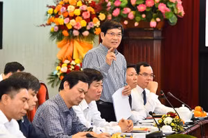 Phó Trưởng Ban Kinh tế Trung ương Đỗ Ngọc An chia sẻ tại tọa đàm. (Ảnh: THỦY NGUYÊN)