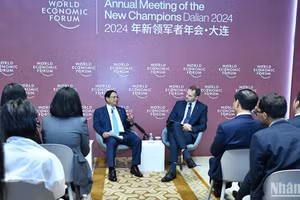 Thủ tướng Phạm Minh Chính tọa đàm với cộng đồng doanh nghiệp khởi nghiệp, đổi mới sáng tạo của WEF.