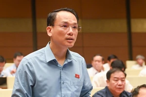 Có nên bổ sung thông tin sinh trắc học về mống mắt vào dữ liệu căn cước công dân?