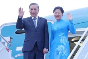 Tổng Bí thư Tô Lâm và Phu nhân rời thủ đô Minsk, lên đường về nước. (Ảnh: Thống Nhất/TTXVN)