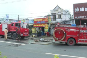 Hiện trường đám cháy khiến 3 người thương vong.