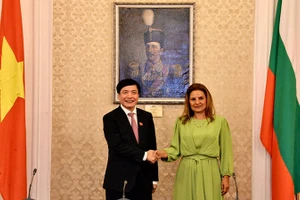 Tổng Thư ký, Chủ nhiệm Văn phòng Quốc hội Bùi Văn Cường gặp, làm việc với Tổng Thư ký Quốc hội Bulgaria.