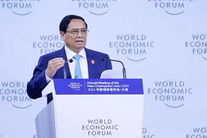 Thủ tướng Chính phủ Phạm Minh Chính phát biểu tại Phiên toàn thể Hội nghị WEF Đại Liên 2024.