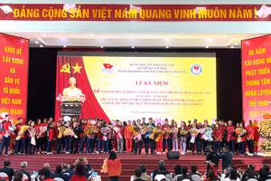 Mít tinh kỷ niệm 64 năm thành lập Trung tâm Huấn luyện thể thao quốc gia Hà Nội và vinh danh, tặng thưởng các VĐV, HLV xuất sắc.