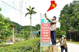 Bí thư Chi bộ thôn Phú Lâm, Ngô Văn Sơn luôn được người dân yêu mến và cảm phục bởi tinh thần trách nhiệm và sự dấn thân vì cộng đồng.