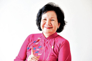 Càng khi gian khó, càng trọng nghĩa tình