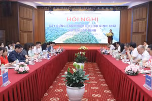 Hội nghị Xây dựng sản phẩm du lịch sinh thái huyện Lộc Bình (tỉnh Lạng Sơn).