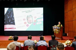 Bà Trần Thanh Việt, Công ty Cổ phần Tập đoàn VGreen giới thiệu hành trình phát triển hệ sinh thái Kombucha đầu tiên tại Việt Nam.
